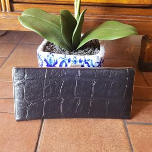 Faux gator clutch, EUC